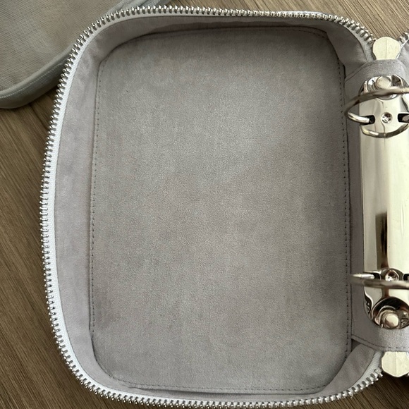 Trish Mcevoy so pretty makeup planner - Picture 5 of 12